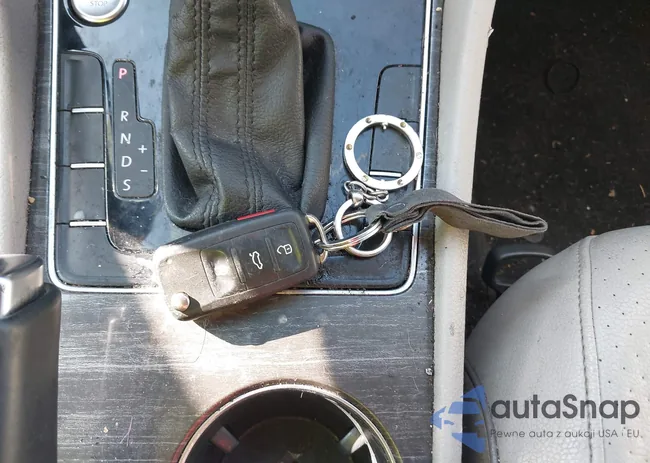 1VWBT7A35GC015942: 43164622