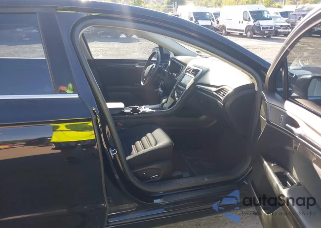 3FA6P0T97GR121642: 43163722