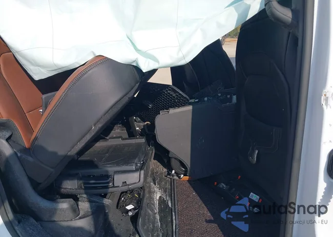 1C6SRFST8KN659398: 43163803