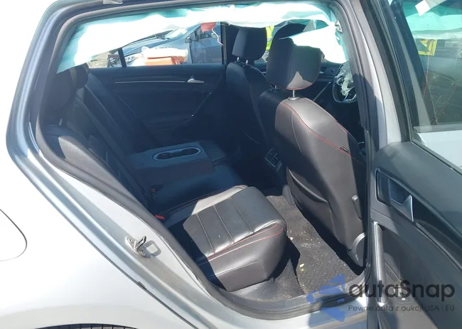 3VW4T7AU0FM073682: 43165492