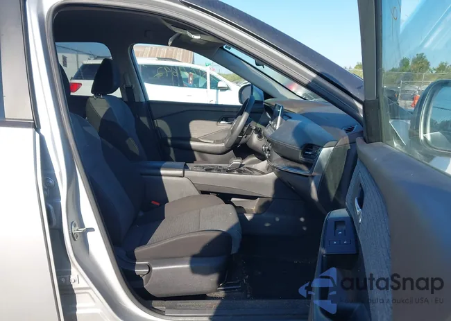 JN8BT3BBXPW464828: 43164692