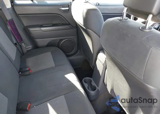 1C4NJPFB3DD250237: 43164728