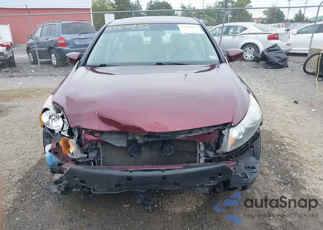 1HGCP2F83BA038984: 43164832