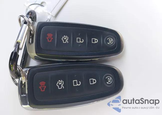 1FMJK2AT1HEA75853: 43164867