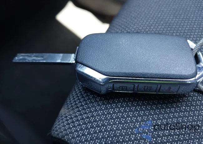 3KPF24AD3PE610991: 43164891