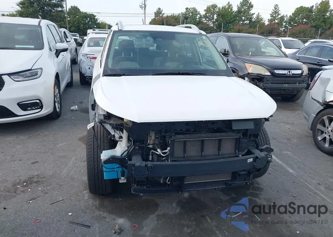 KMHRC8A35RU299024: 43164928