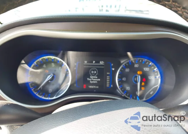 2C4RC1BGXJR119129: 43166038