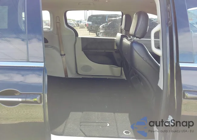 2C4RC1BGXJR119129: 43166038