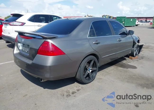 JHMCM56806C010951: 43166047