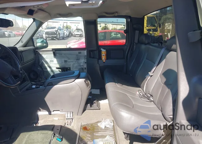 1GTHC29D67E140174: 43166117