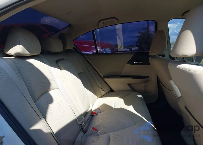 1HGCR2F37HA164904: 43166216