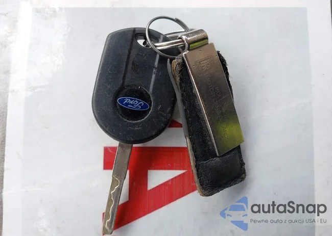 1FMCU0HD8JUC67353: 43166326