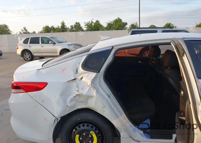 5XXGT4L15HG126026: 43166426