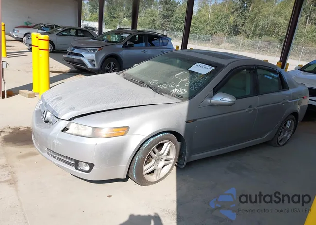 19UUA66207A043012: 43165647