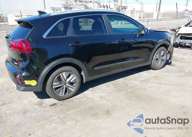 KNDCM3LD3N5546285: 43165685