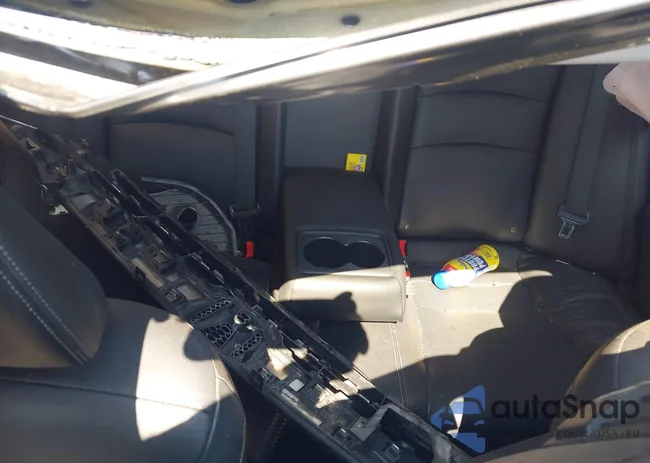 1HGCR3F88GA012467: 43165772