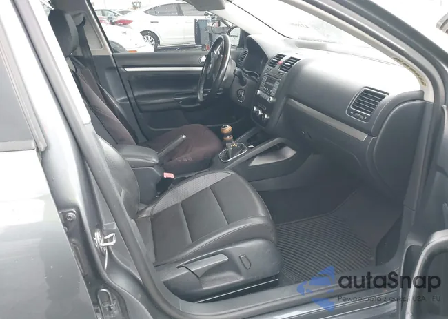 3VWAX7AJ2AM139459: 43166025