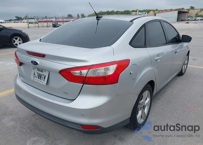 1FADP3F24EL118488: 43167179