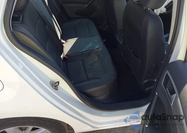 3VW217AU7FM094476: 43167232