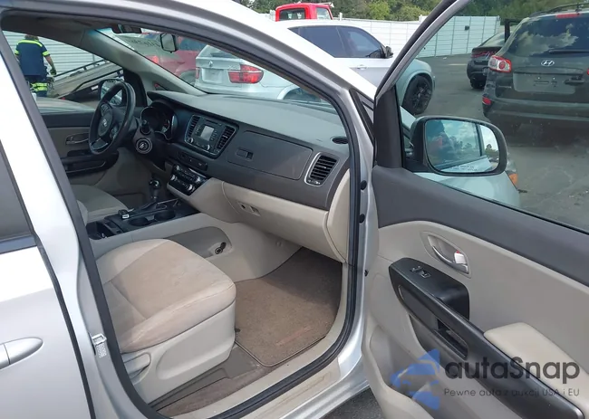 KNDMA5C15G6206471: 43167369