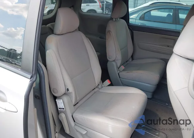 KNDMA5C15G6206471: 43167369