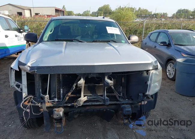 1GCSKSE37AZ204745: 43167447