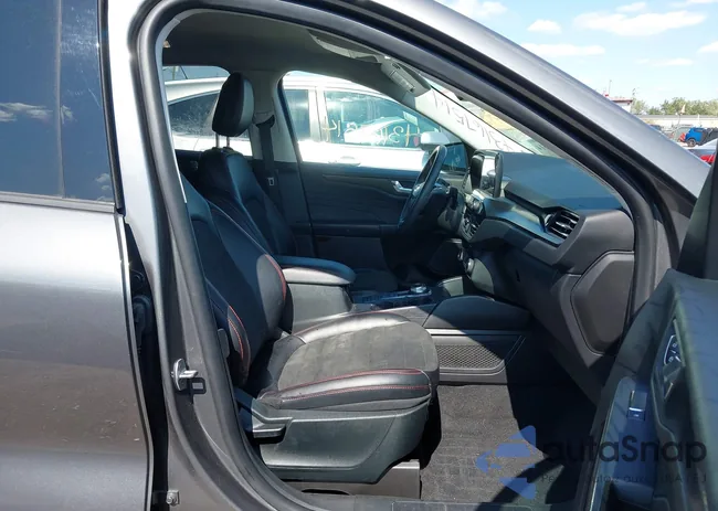 1FMCU9H96NUA81350: 43167514