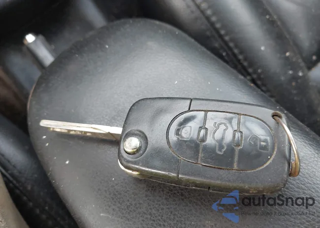 3VWSC29MXYM174066: 43166923