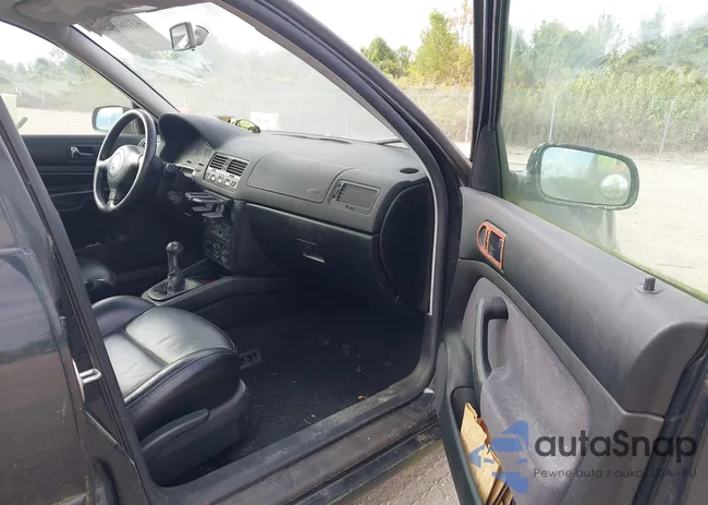 3VWSC29MXYM174066: 43166923