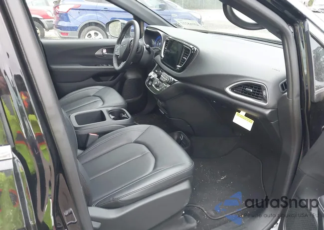 2C4RC1BG8SR552742: 43168222