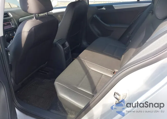 3VWDP7AJ1DM397716: 43168254