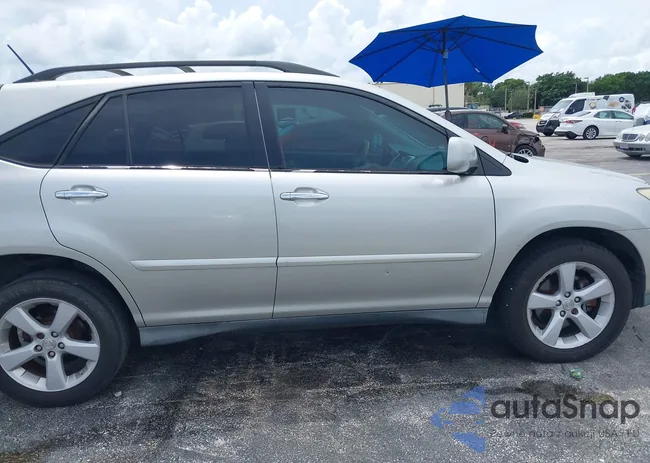 2T2GK31U58C040437: 43168468