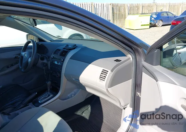 2T1BU4EE4AC402023: 43167617