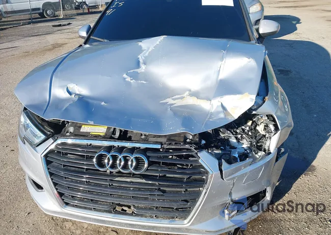 WAUB8GFF3H1033941: 43167618