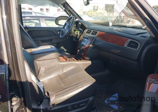 1GNSCJE02DR338877: 43167927