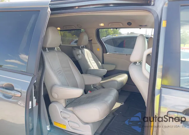 5TDYK3DC6CS272699: 43167971