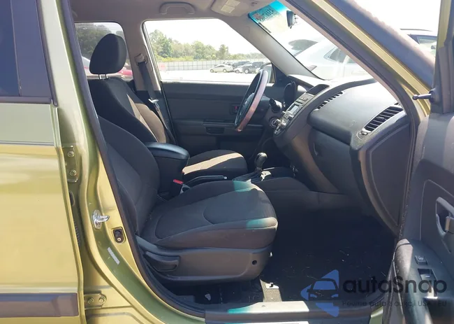 KNDJT2A5XD7581084: 43167983