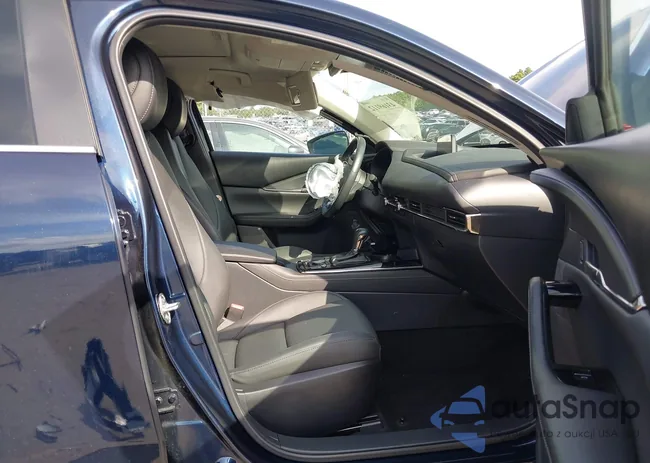 3MVDMBCM3RM681098: 43169112