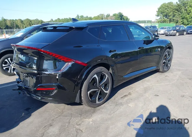 KNDC4DLC2R5206225: 43169327