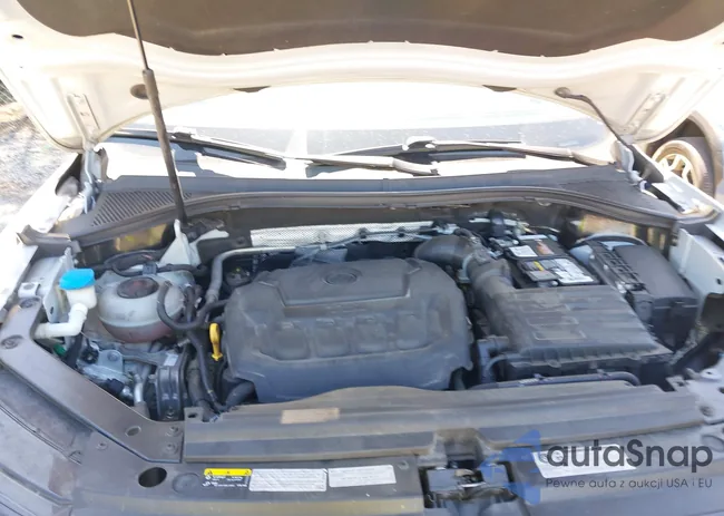 3VV2B7AX9JM144993: 43169436