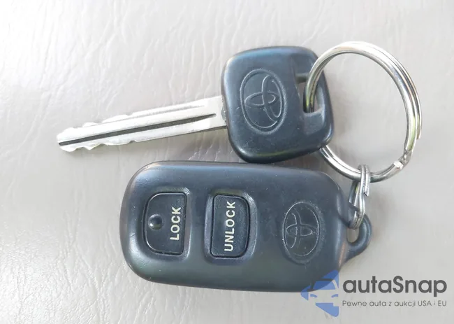 2T1BR32E13C069945: 43169463