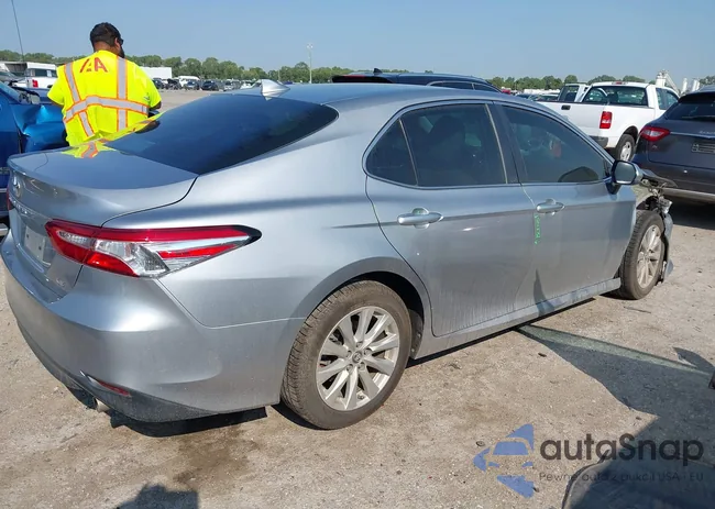 4T1B11HK1KU824940: 43169464