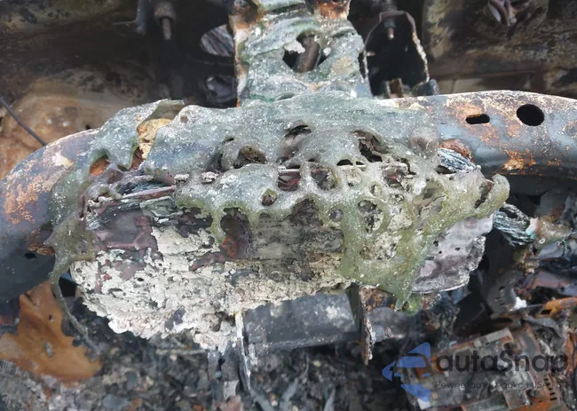 1FMCU9G6XNUA20445: 43170027