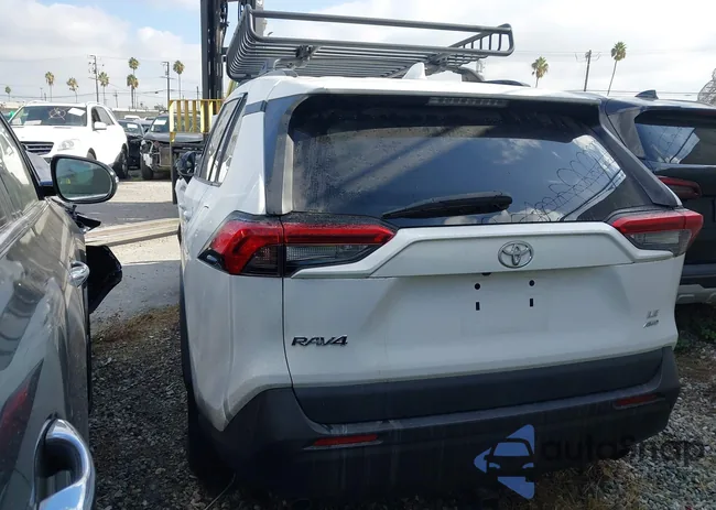 2T3F1RFV8KC003212: 43170122