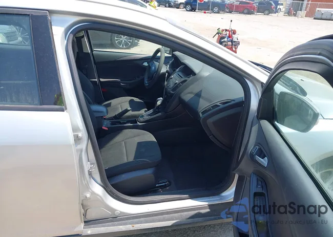 1FADP3F27GL402152: 43170430