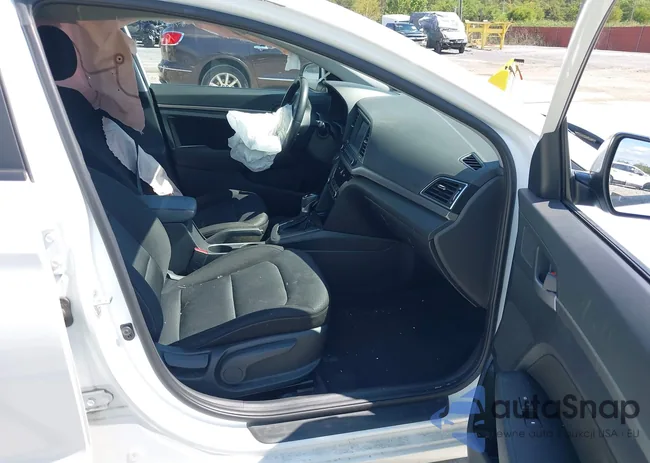 5NPD84LF3JH288604: 43170545