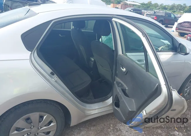 3KPA24AD4LE354638: 43169631