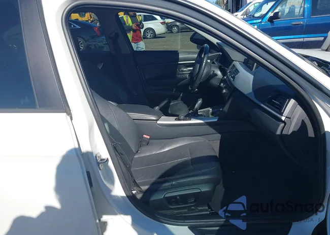 WBA3B5C56DF594038: 43169905