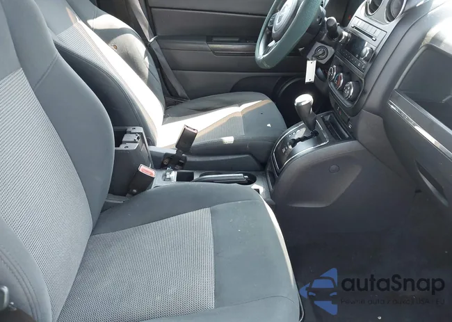 1J4NF1GBXBD243306: 43169988