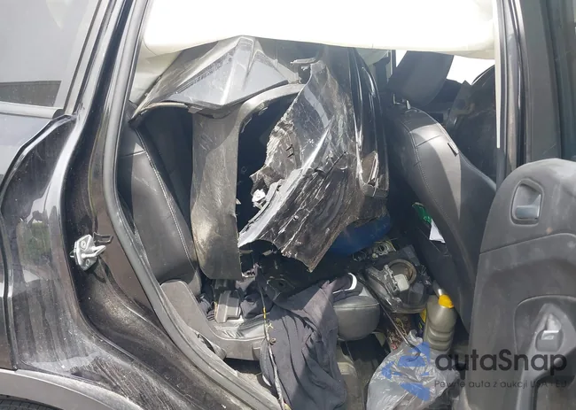 1FMCU9GD4KUA94261: 43171016